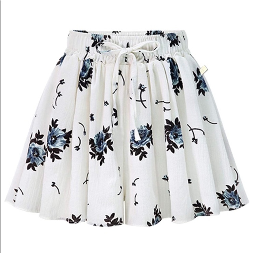 White floral shorts